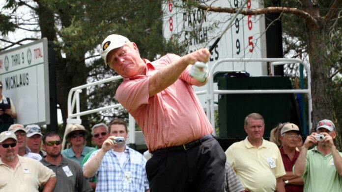 Jack Nicklaus pllaying golf