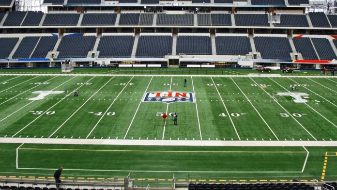 50 yard line, NFL, Superbowl Superbowl stadium.