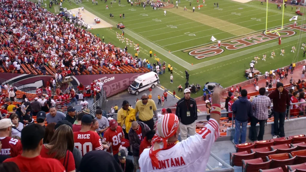 NFL, fans cheer as 49ers celebrate win on field - Gameday Chatter Fans cheer as 49ers celebrate win on field.
