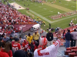 Fans cheer as 49ers celebrate win on field