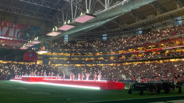 rihanna performs live during halftime show of super bowl lvii rihanna performs live during halftime show of super bowl lvii