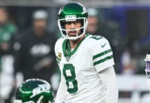 Steelers make unusual call regarding quarterback Aaron Rodgers Aaron Rodgers of the New York Jets during the game.