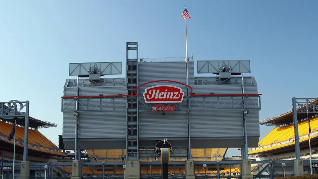 heinz field home of pittsburgh football teams