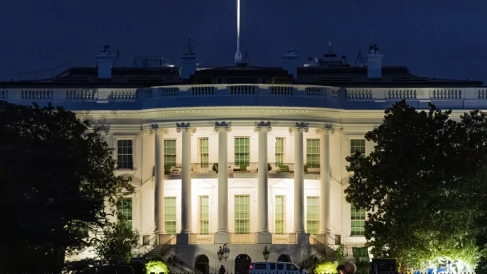 panoramic view of the white house the residence and workplace