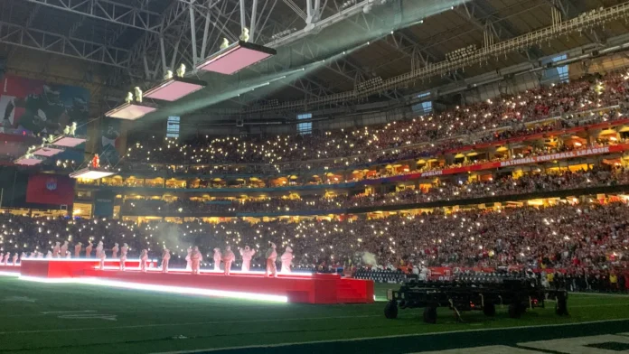 rihanna performs live during halftime show of super bowl lvii rihanna performs live during halftime show of super bowl lvii