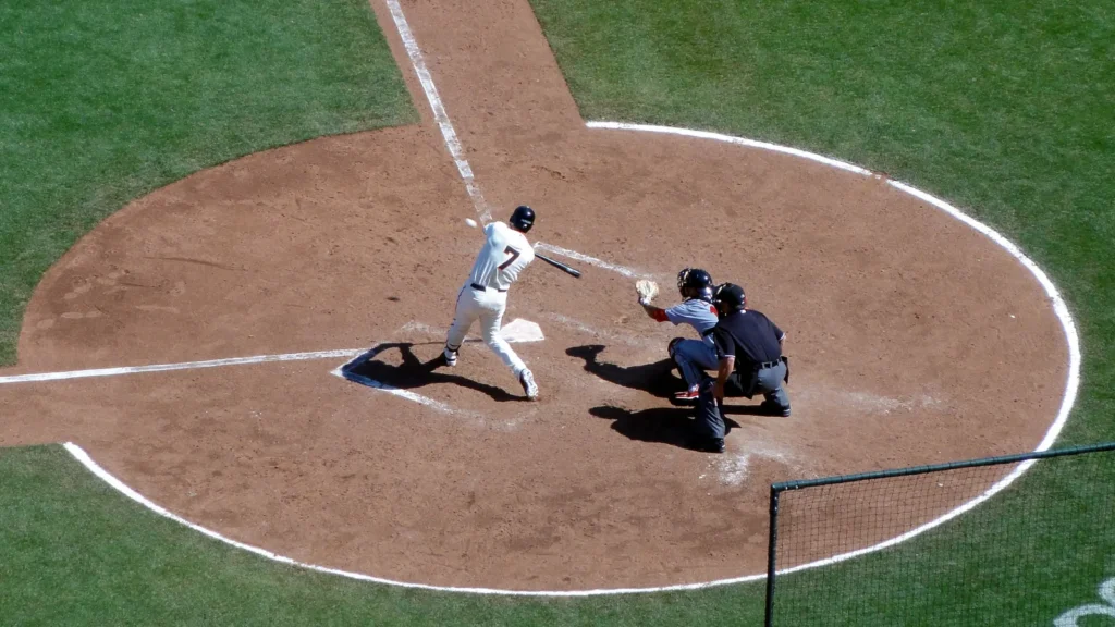 Giants batter Mark DeRosa swings at a ball