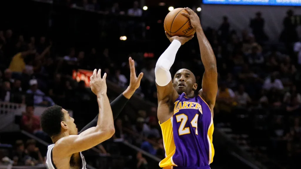 Kobe Bryant playing basketball