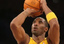Why Kobe Bryant’s strict approach meant he kept zero close friends on the championship Los Angeles Lakers Kobe Bryant taking a foul shot