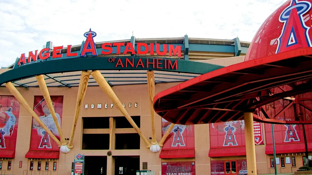 anaheimcalos angeles oct 29 2016 the main entrance of angel
