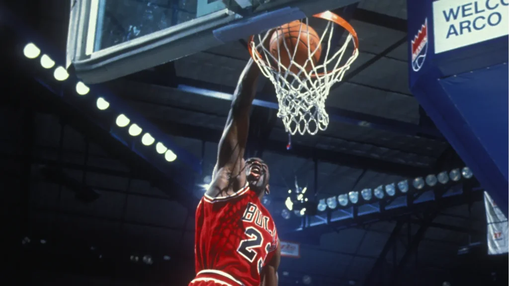 michael jordan hall of fame player from the chicago bulls
