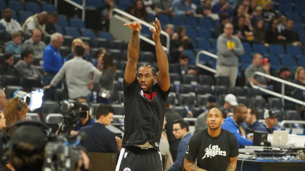 orlando magic host the la clippers at the amway center