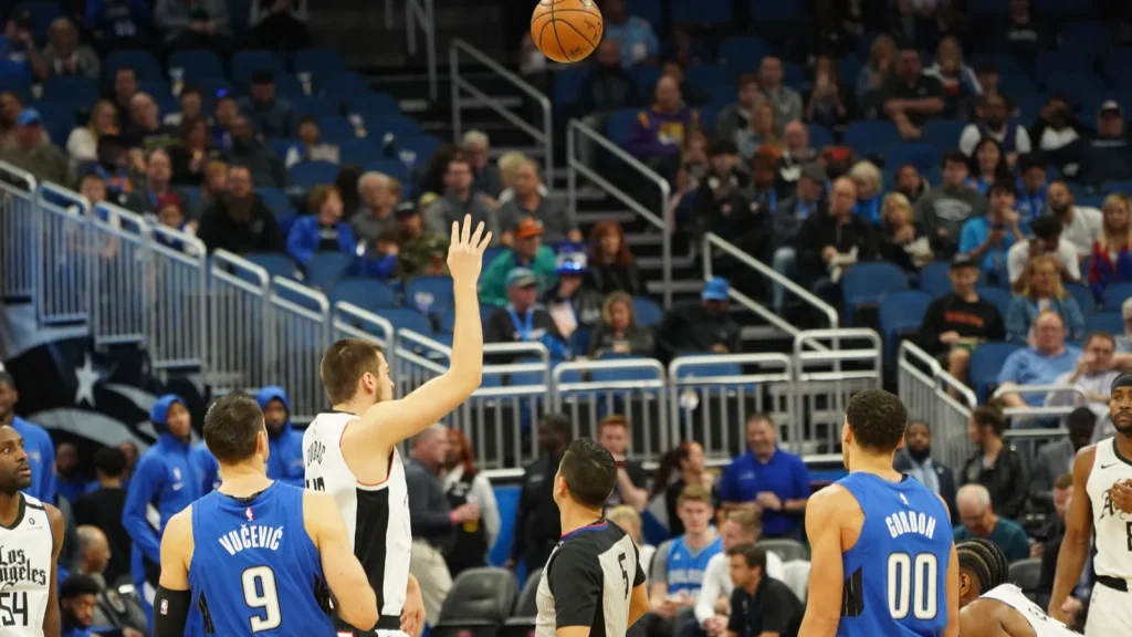 orlando magic host the la clippers at the amway center