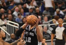 One missed call stood out in the Knicks’ Game 5 Finals victory San Antonio Spurs at the Amway Center