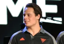 Why NHL insiders believe Auston Matthews is questioning his long term future in Toronto Auston Matthews at an event