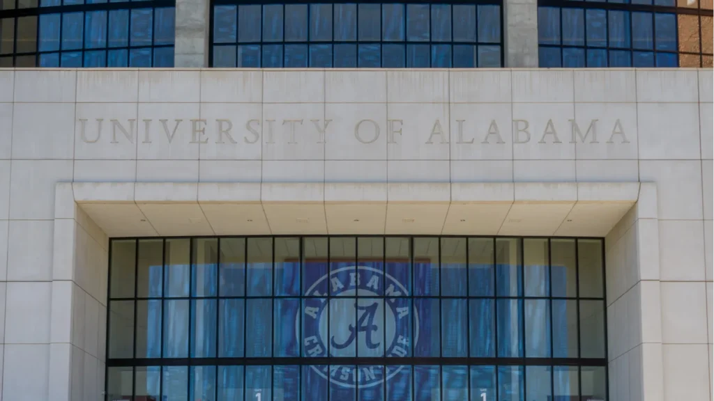 tuscaloosa alusa  june 6 2018 bryantdenny stadium on the