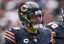 Caleb Williams of the Chicago Bears on the field