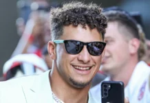 Why fans are reacting to the hilarious draft day memory Patrick Mahomes just shared with the world Patrick Mahomes arrives at the Los Angeles Premiere