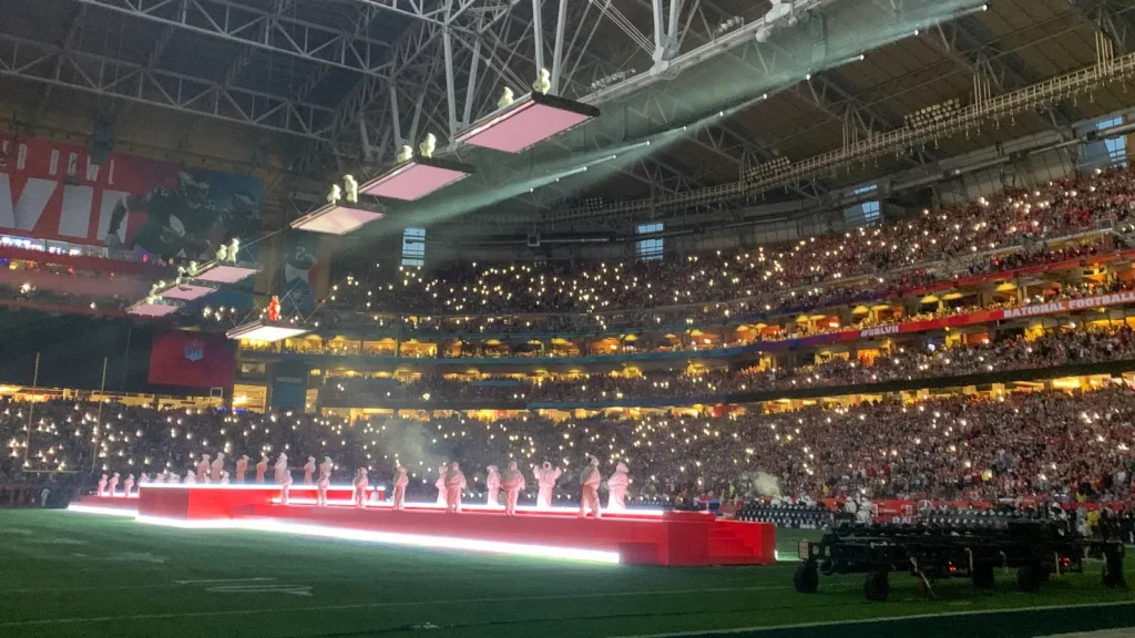 Rihanna performs live during Halftime Show of Super Bowl LVII in Arizona February 12 2023 Glendale Arizona USA Rihanna performs live during Super BowlLVII Halftime Show as the Kansas City Chiefs play against Philadelphia Eagles