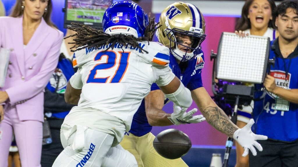 Wide receiver Denzel Boston