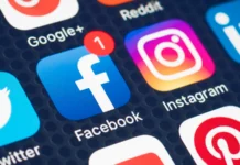 Social media application icons on a mobile device