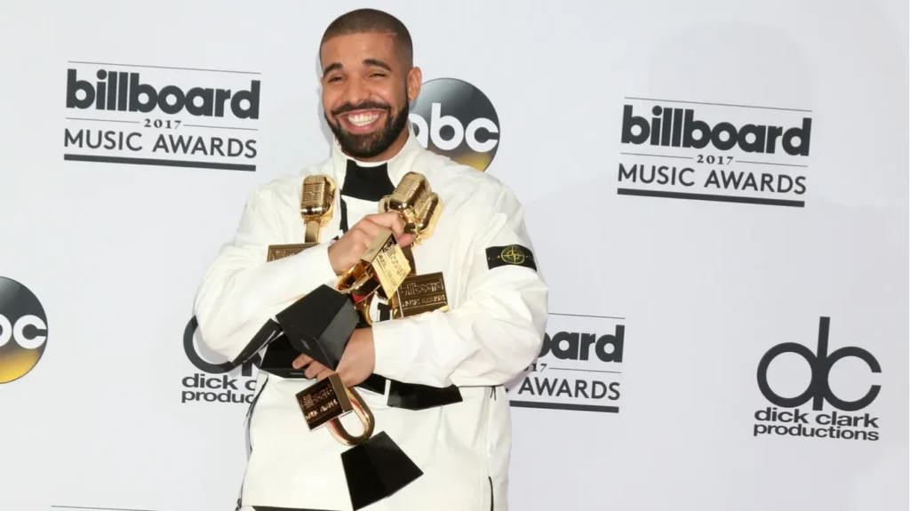 Drake at the 2017 Billboard Awards Press Room