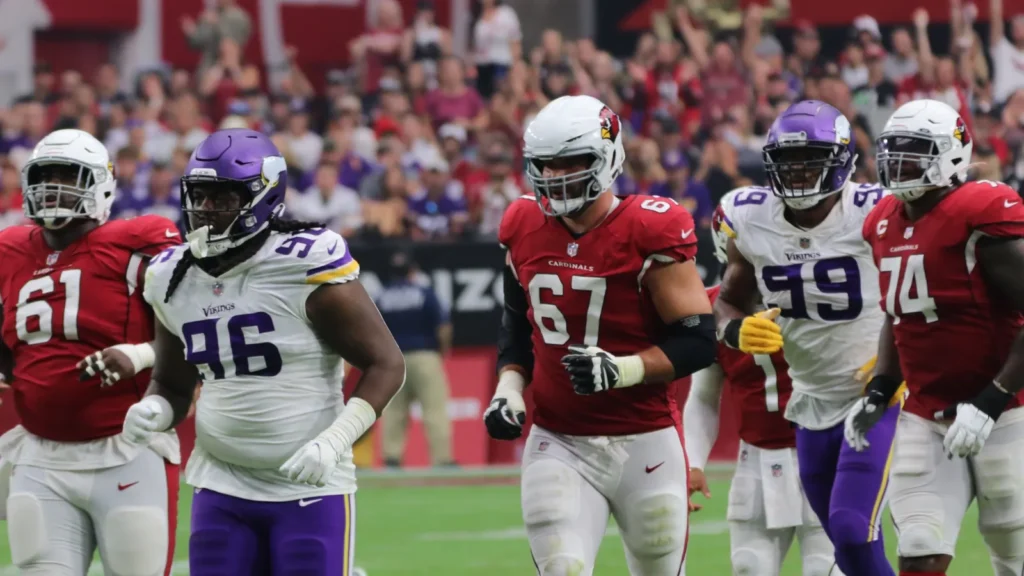 Minnesota Vikings vs the Arizona Cardinals Football game at State Farm Stadium