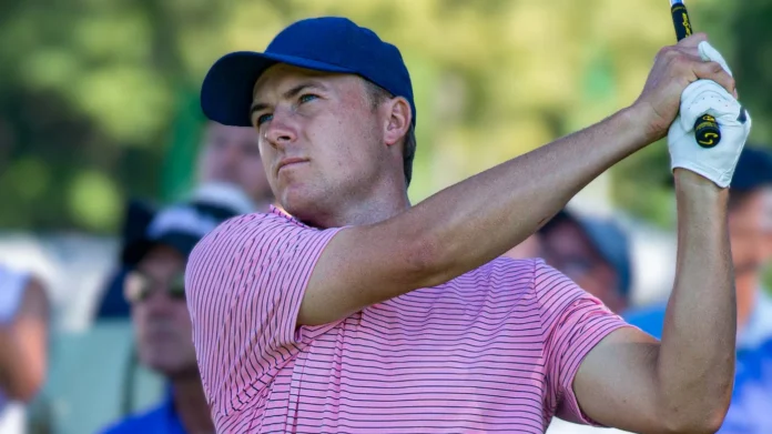Jordan Spieth hits a shot