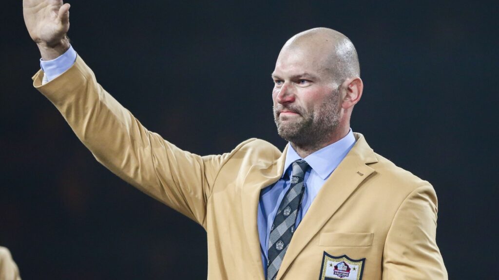 Joe Thomas at an event.