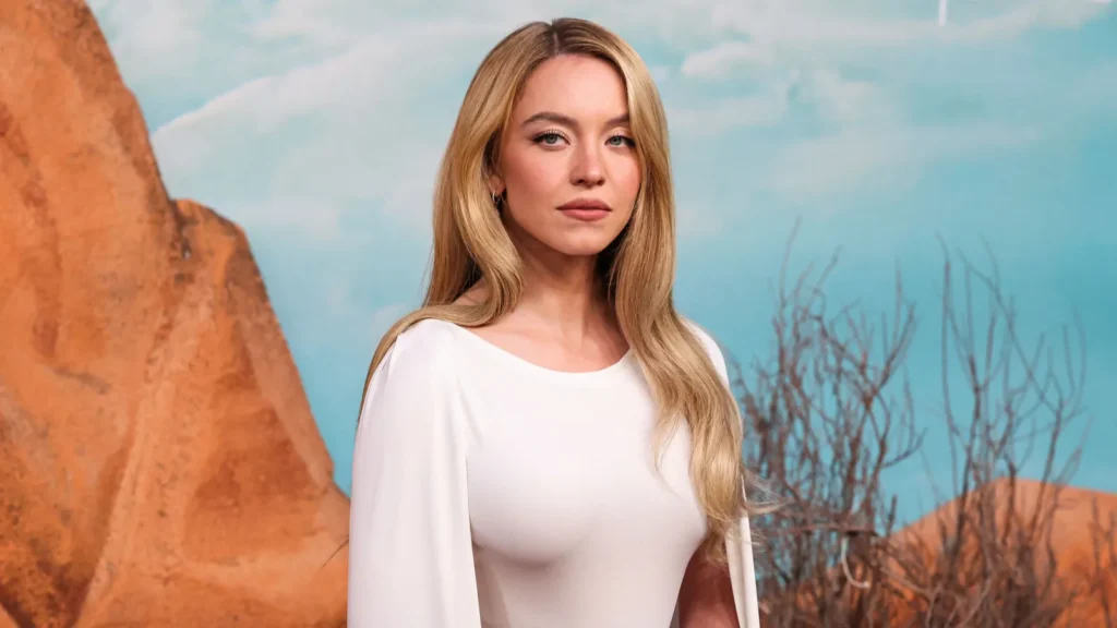 Sydney Sweeney at the premiere of EUPHORIA season 3.