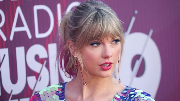 Taylor Swift at an event.