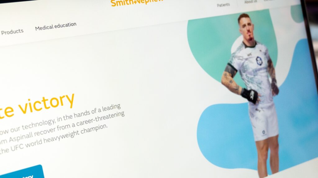 Tom Aspinall on the front cover of a website