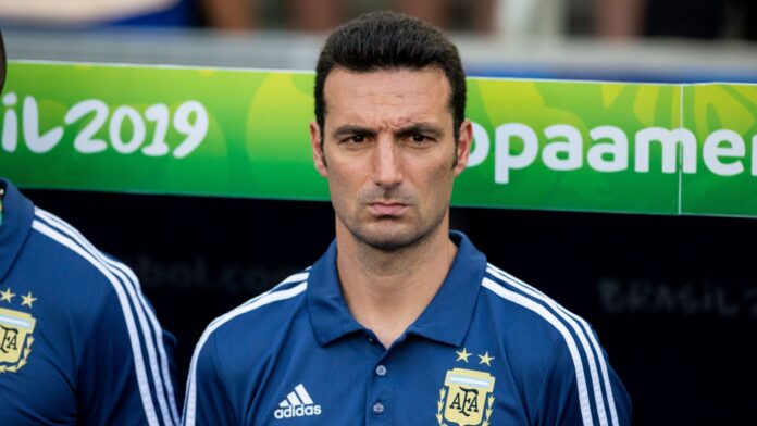 Shutterstock_Lionel Scaloni_1439484383 Coach Lionel Scaloni.
