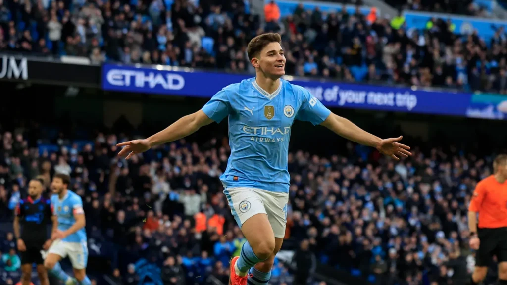 Julian Alvarez of Manchester City celebrates a goal