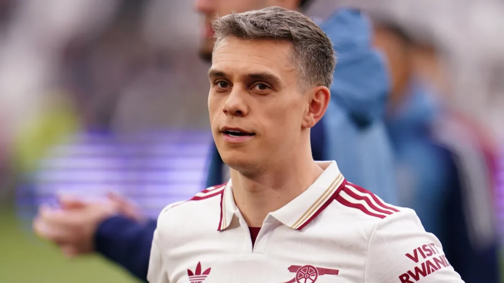 Leandro Trossard at full time