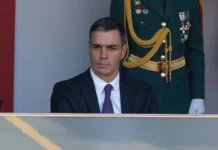 Trump congratulates Spain’s PM on World Cup win, despite trade threats madrid spain october 12 2023 military parade in madrid to