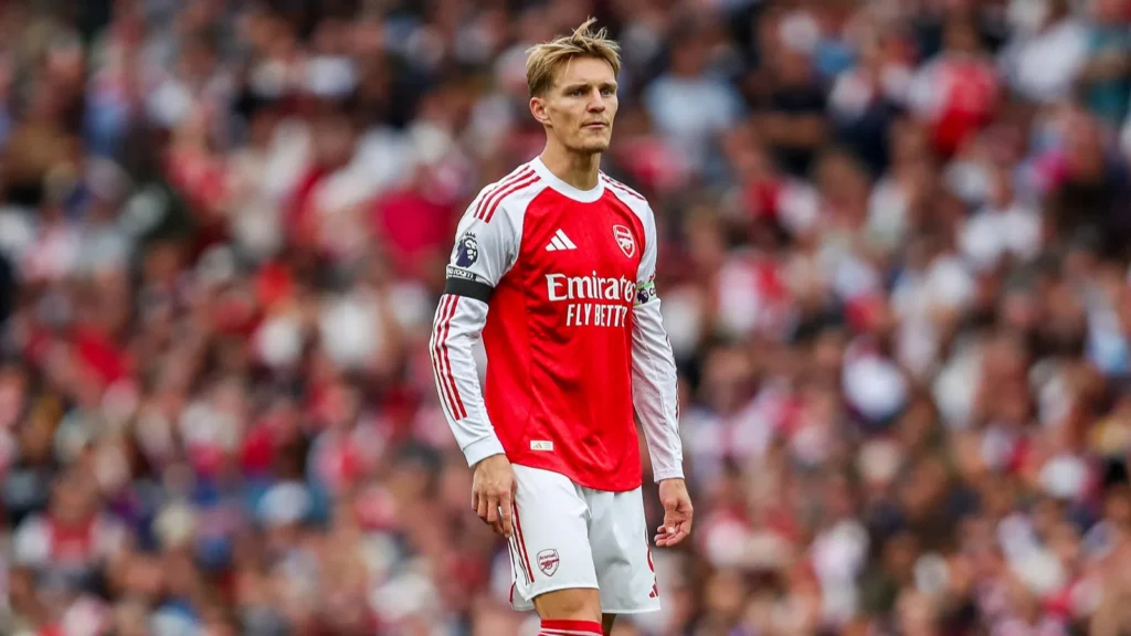 martin odegaard of arsenal looks on during the premier league