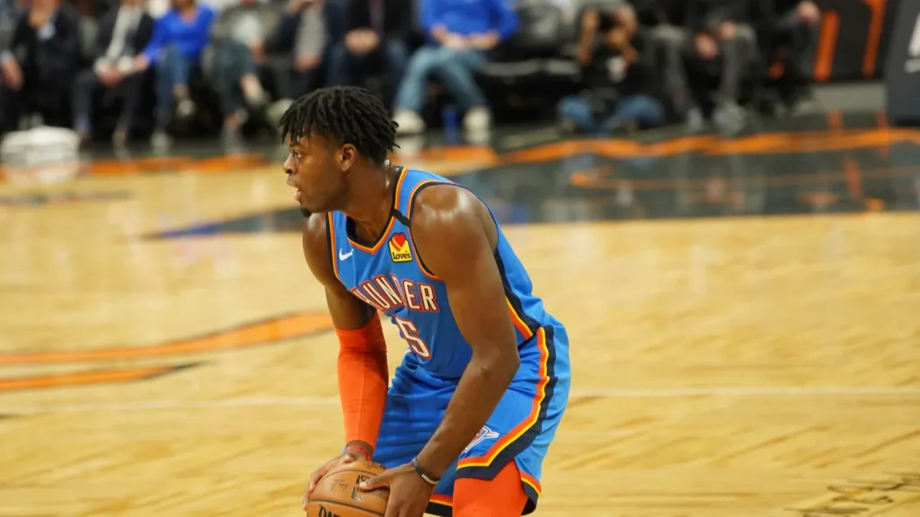 Lu Dort in action