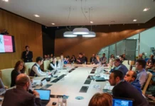 people at round table session