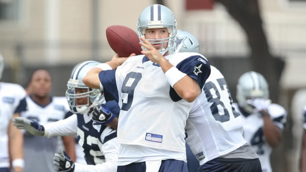 Tony Romo throws a pass during his NFL career.
