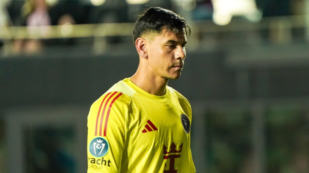 Inter Miami goalkeeper Rocco Rios Novo 
