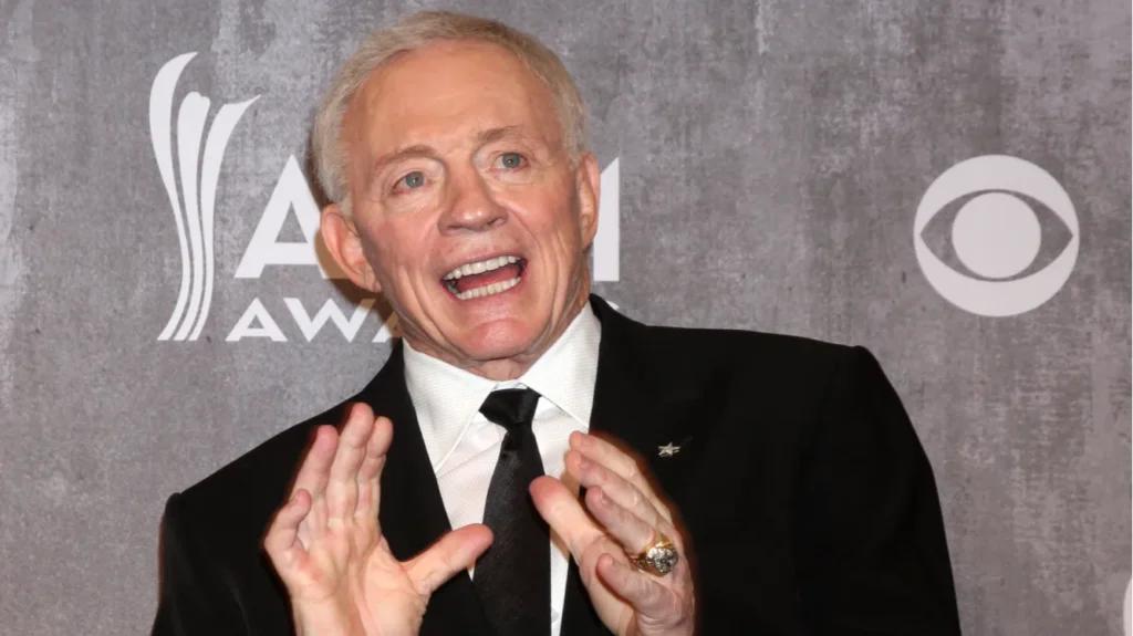 Jerry Jones at an event