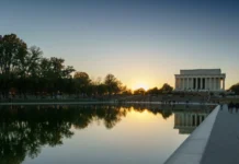 lincoln memorial and the reflecting pool at dusk
