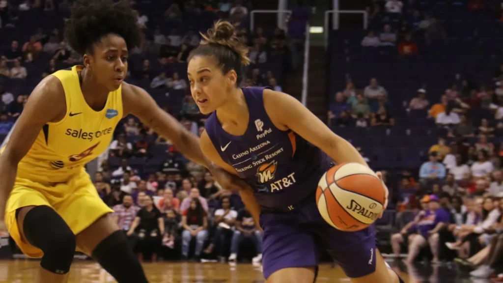 Players of Atlanta Dream in action
