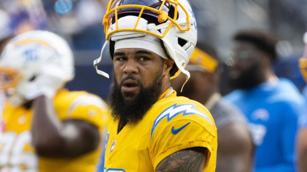  Keenan Allen during warms up.
