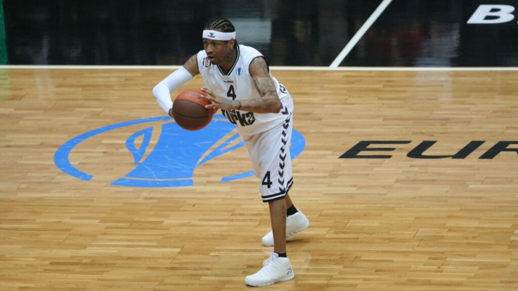 Allen Iverson playing basketball.