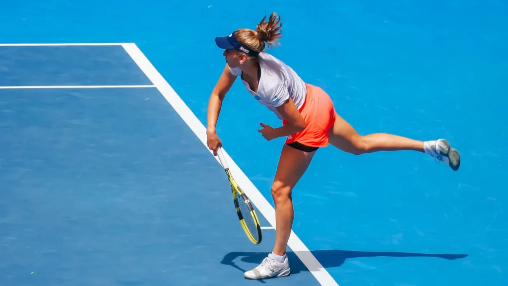 Elise Mertens in action