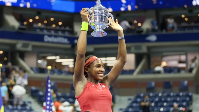 Coco Gauff celebrating her victory