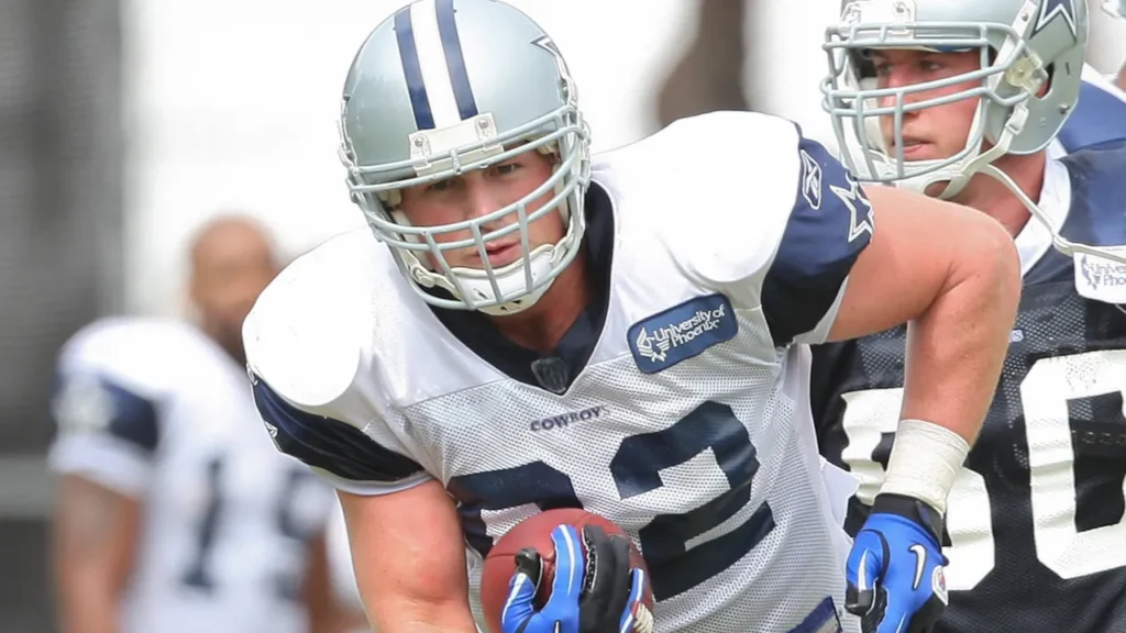 Jason Witten in action