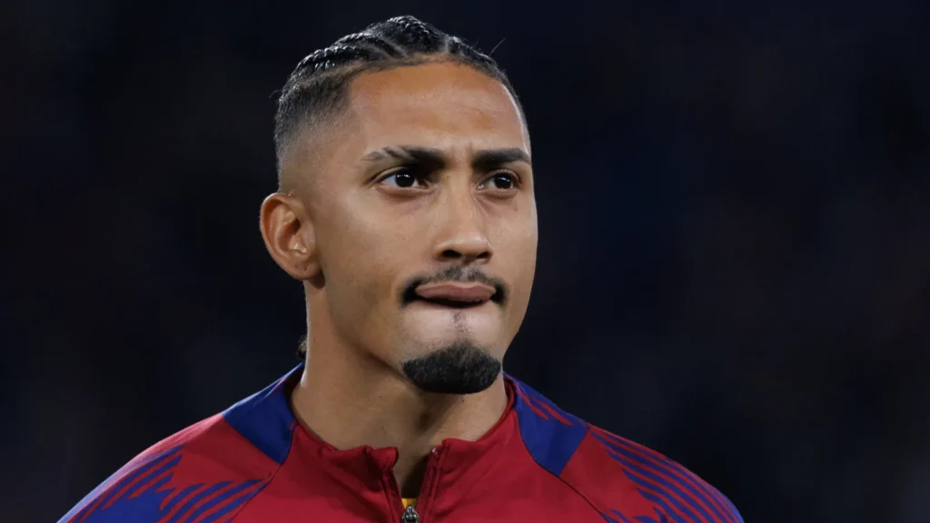 raphinha during uefa champions league quarterfinal between paris