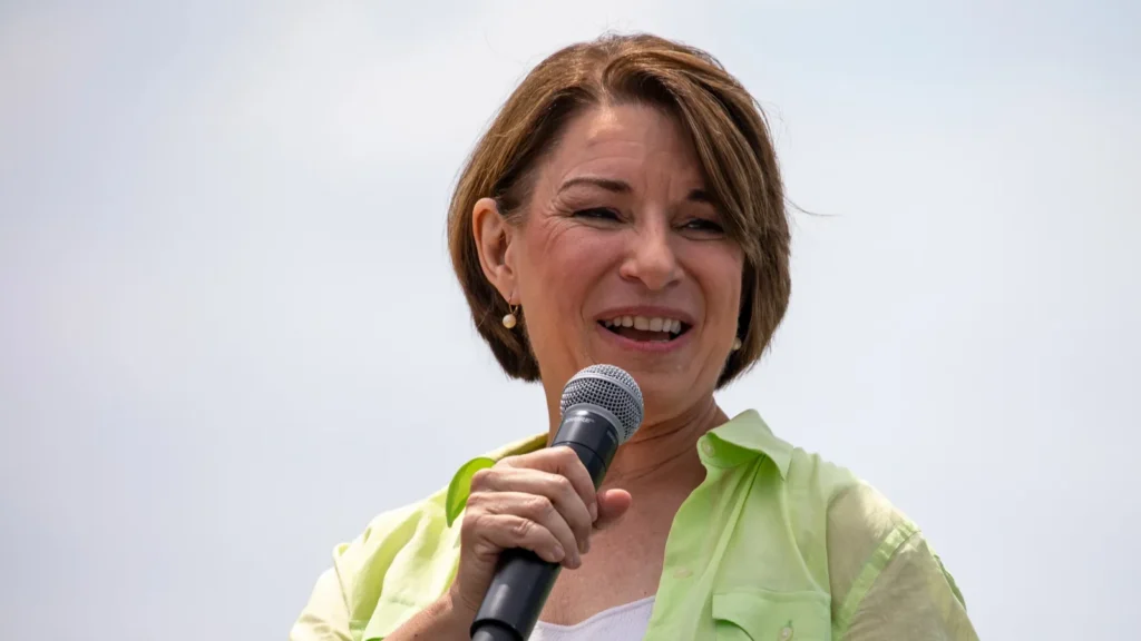 senator amy klobuchar